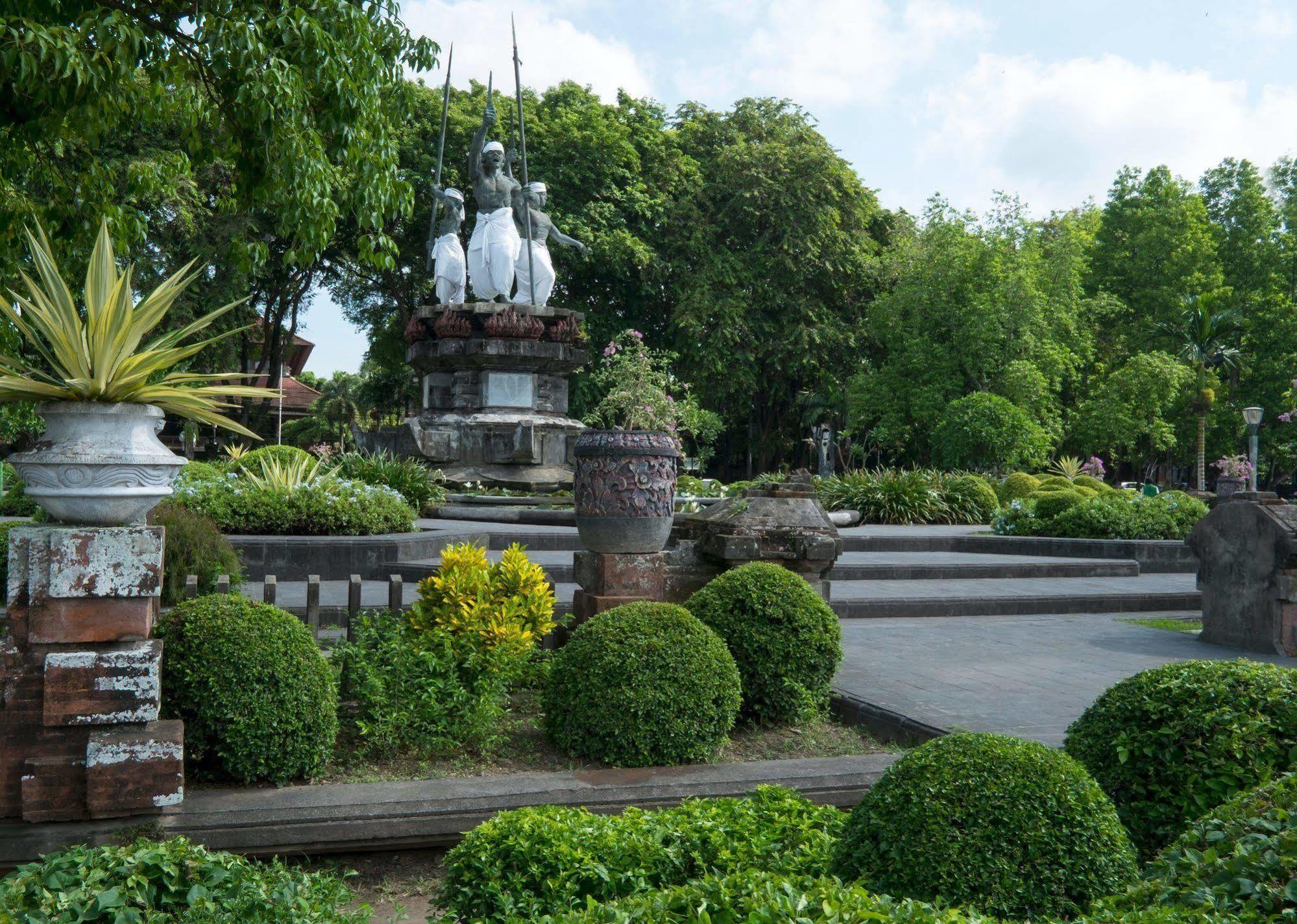 Grand Mirah Boutique Hotel Denpasar  Exterior photo